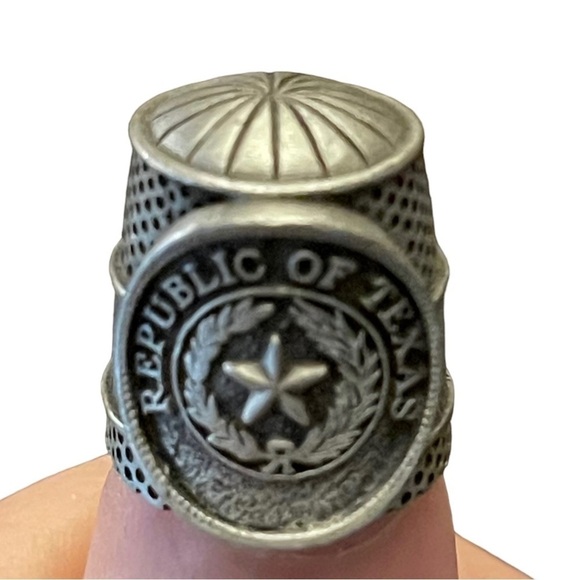 LOT of 6 Texas Themed Souvenir Thimbles - Picture 3 of 13